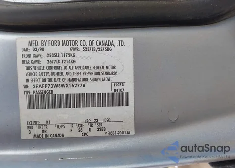 1998 Ford Crown Victoria z USA, uszkodzony, nr VIN 2FAFP73W8WX162778